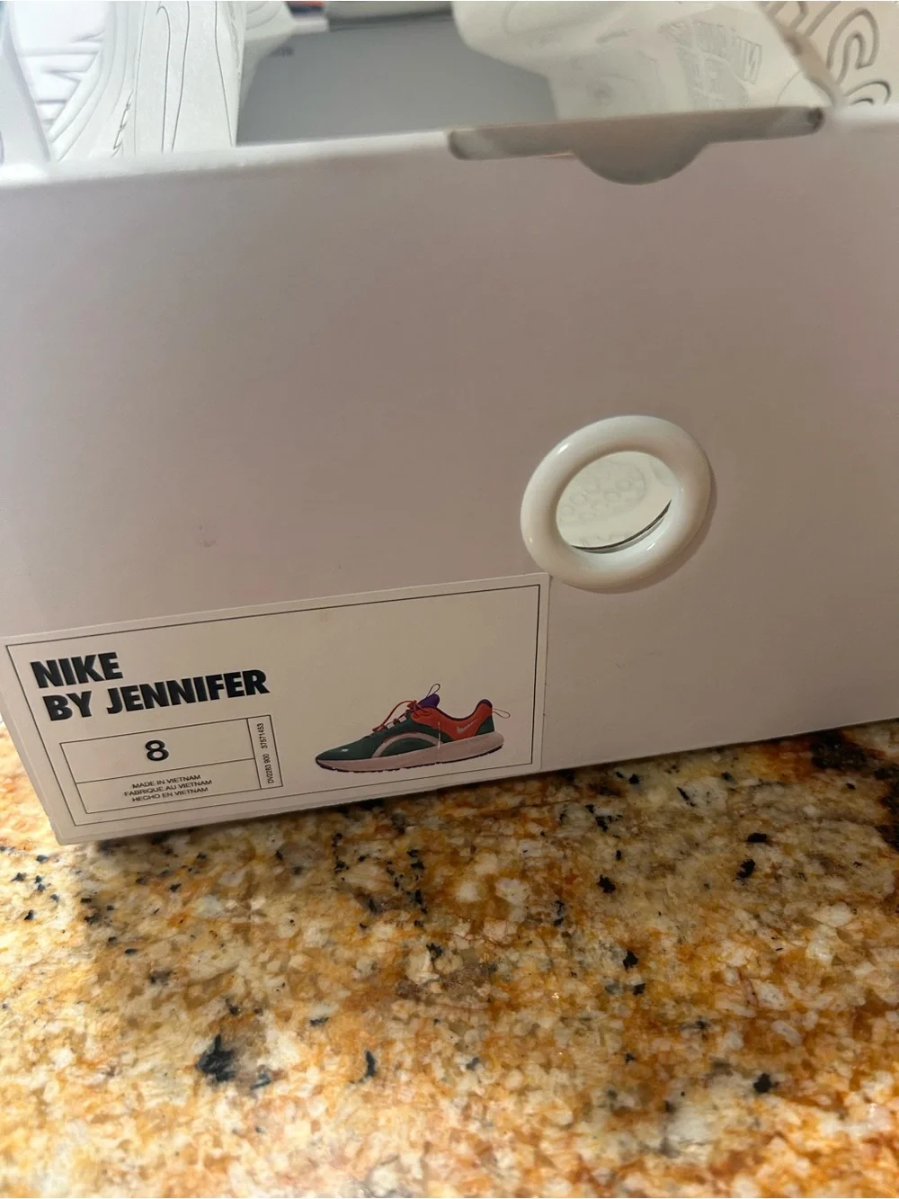 Nike Womens Green & Orange Running Shoes - New with box - Picture 5 of 5